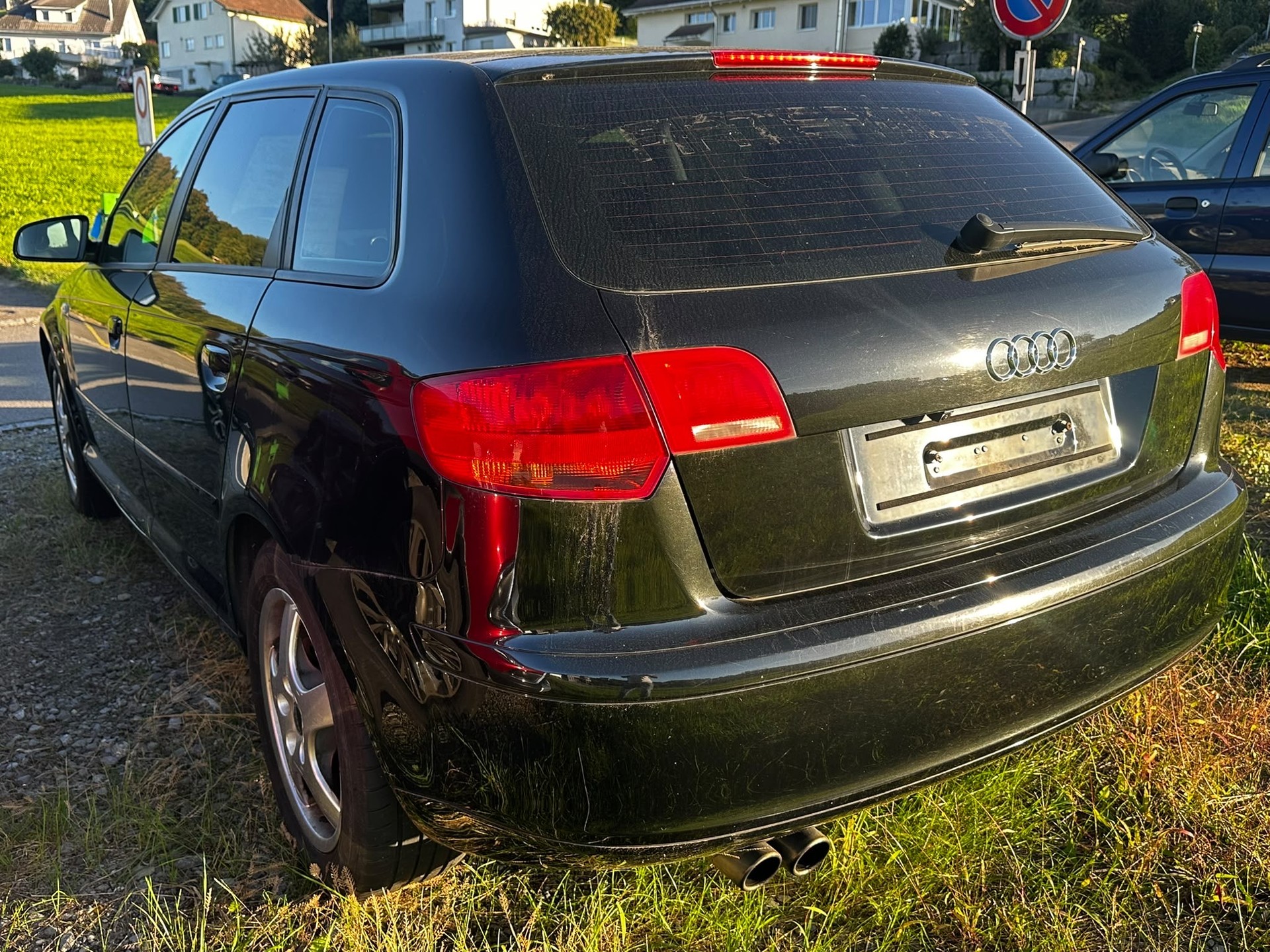 AUDI A3 Sportback 2.0 Turbo FSI Ambition quattro-image-3