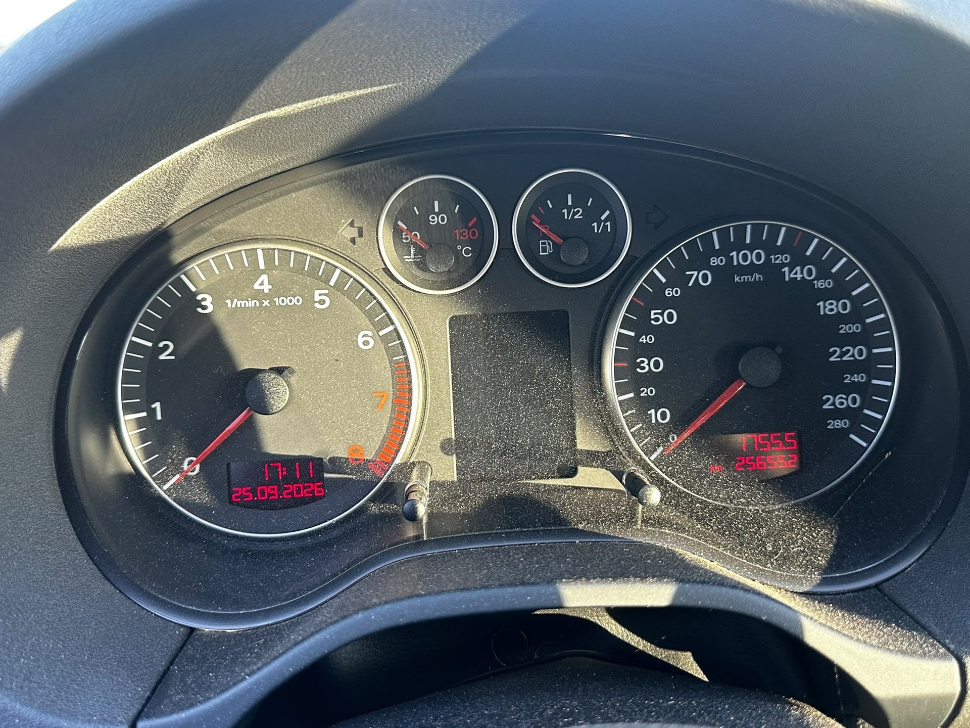 AUDI A3 Sportback 2.0 Turbo FSI Ambition quattro-image-6