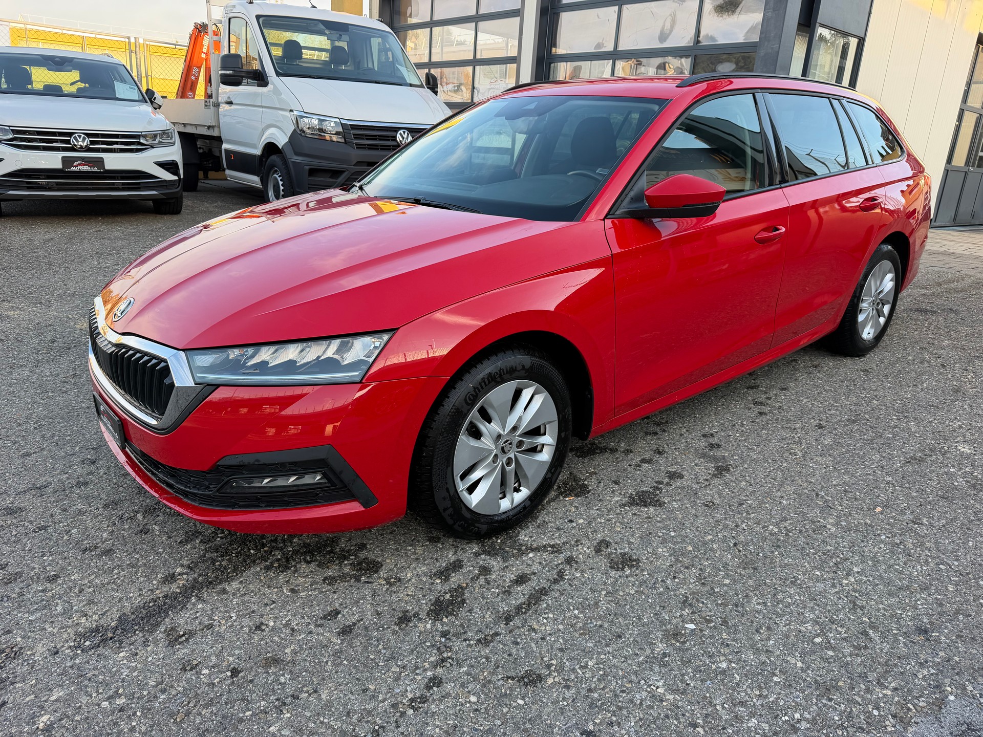 SKODA Octavia Combi 2.0 TDI DSG Ambition-image-1