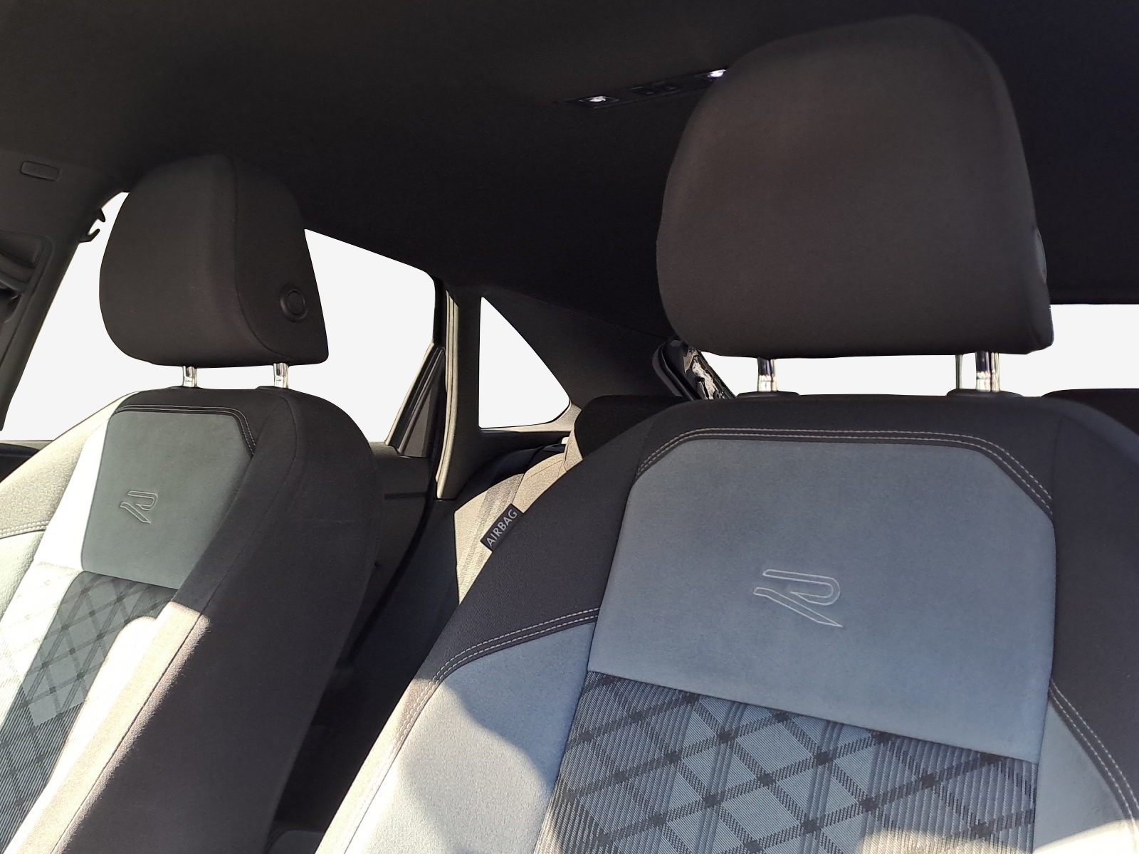 VW Taigo 1.5 TSI R-Line DSG-image-14