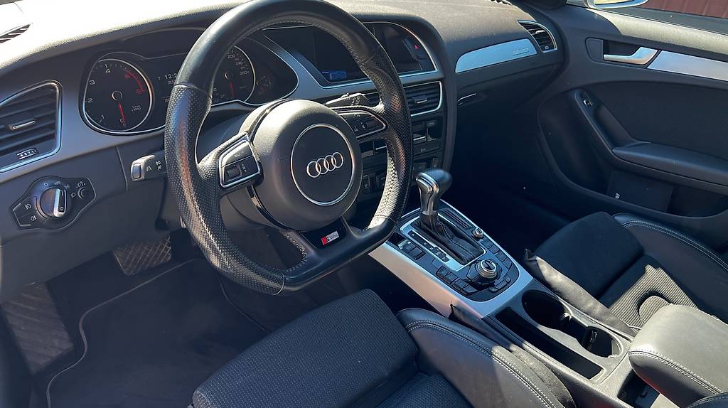 AUDI A4 Avant 2.0 TDI quattro S-tronic-image-3