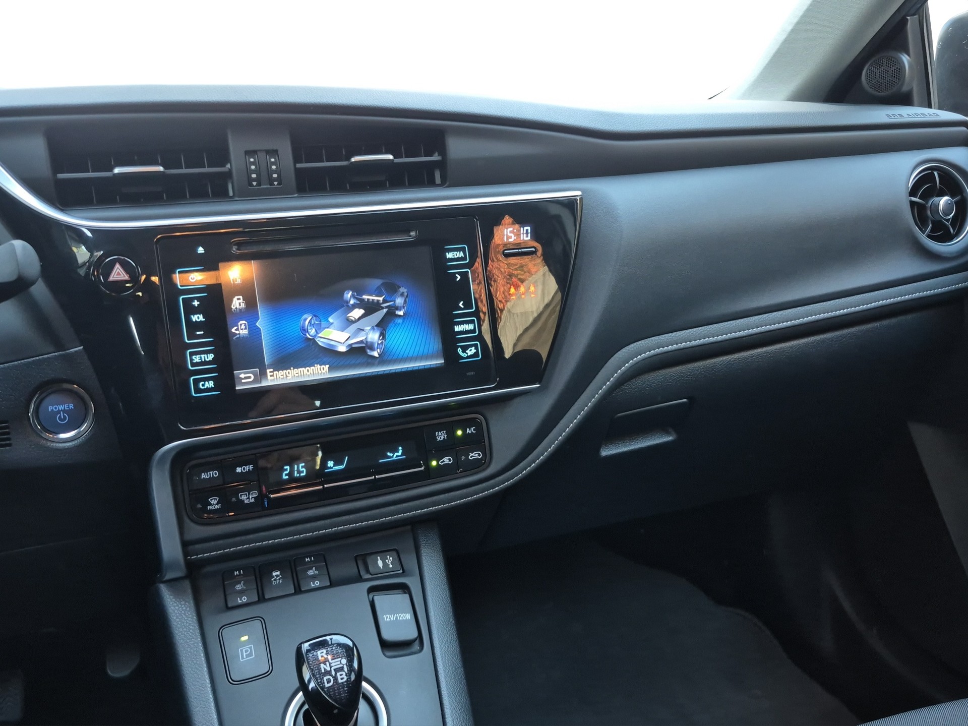 TOYOTA Auris 1.8 HSD Trend e-CVT *Anhängerkupplung/Garantie*-image-10
