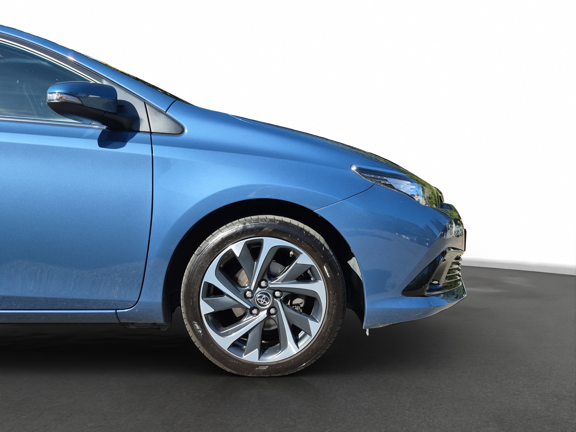 TOYOTA Auris 1.8 HSD Trend e-CVT *Anhängerkupplung/Garantie*-image-13