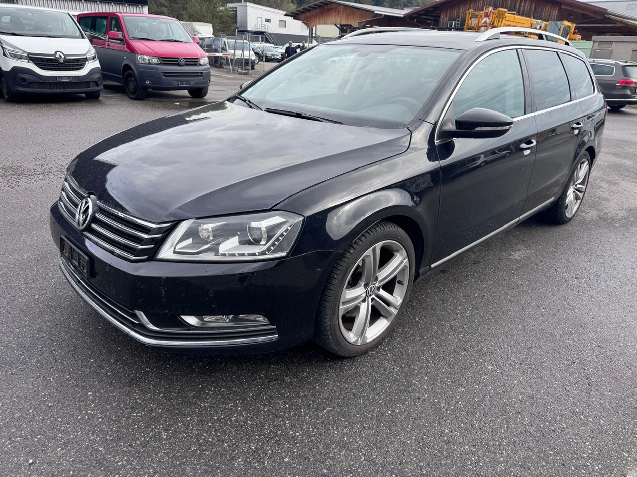 VW Passat Variant 2.0 TDI BMT 65th Ed. 4M DSG-image-2