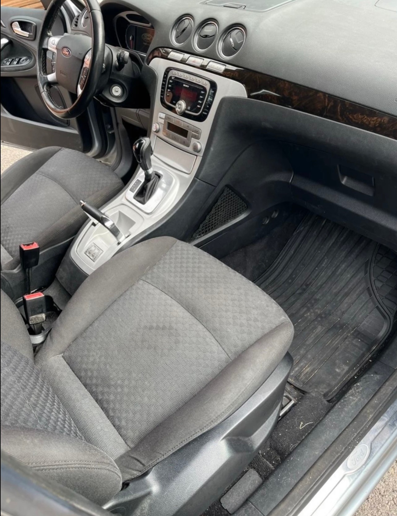FORD Galaxy 2.3i Ambiente Automatic-image-8