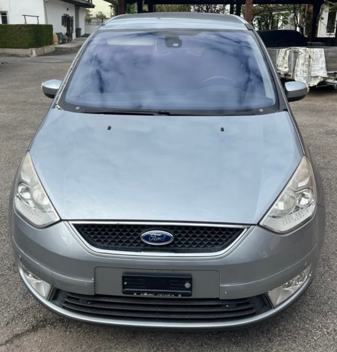 FORD Galaxy 2.3i Ambiente Automatic-image-0