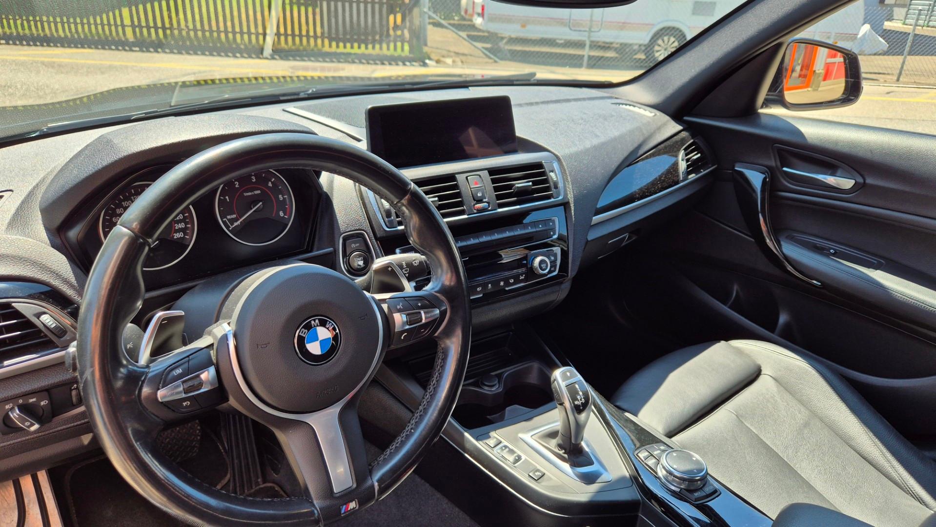 BMW 1er Reihe F20 120d xDrive SAG-image-7