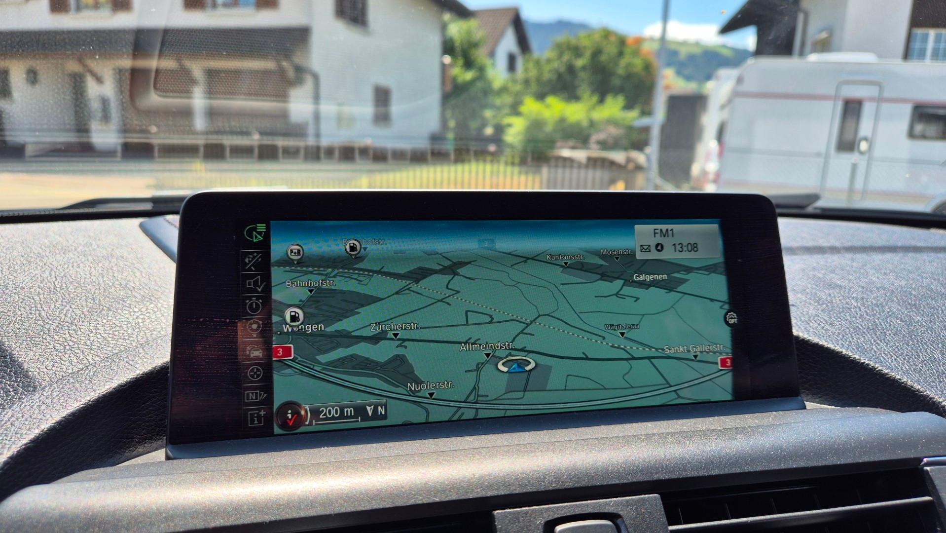 BMW 1er Reihe F20 120d xDrive SAG-image-12