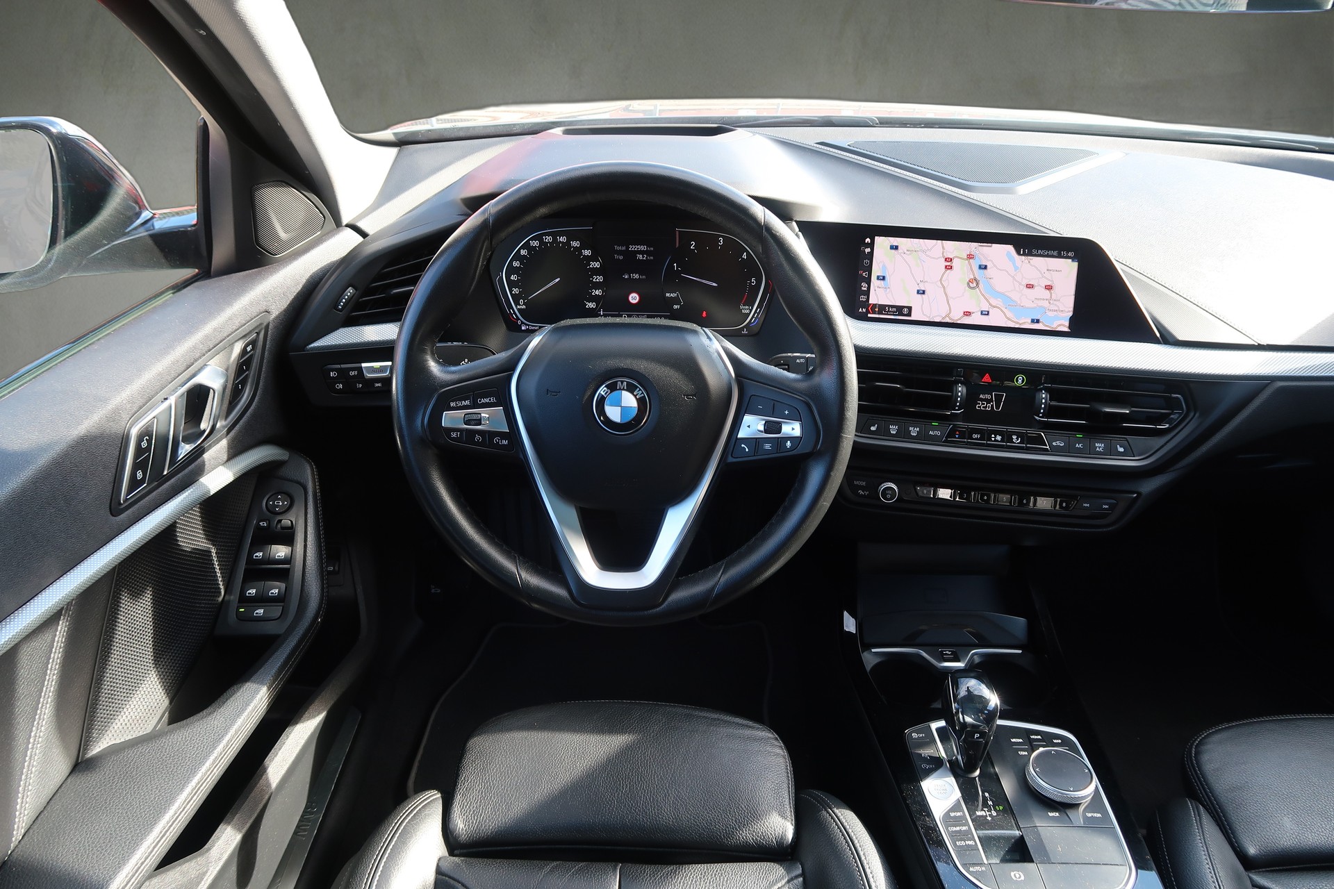 BMW 120d xDrive Steptronic Sport Line-image-17