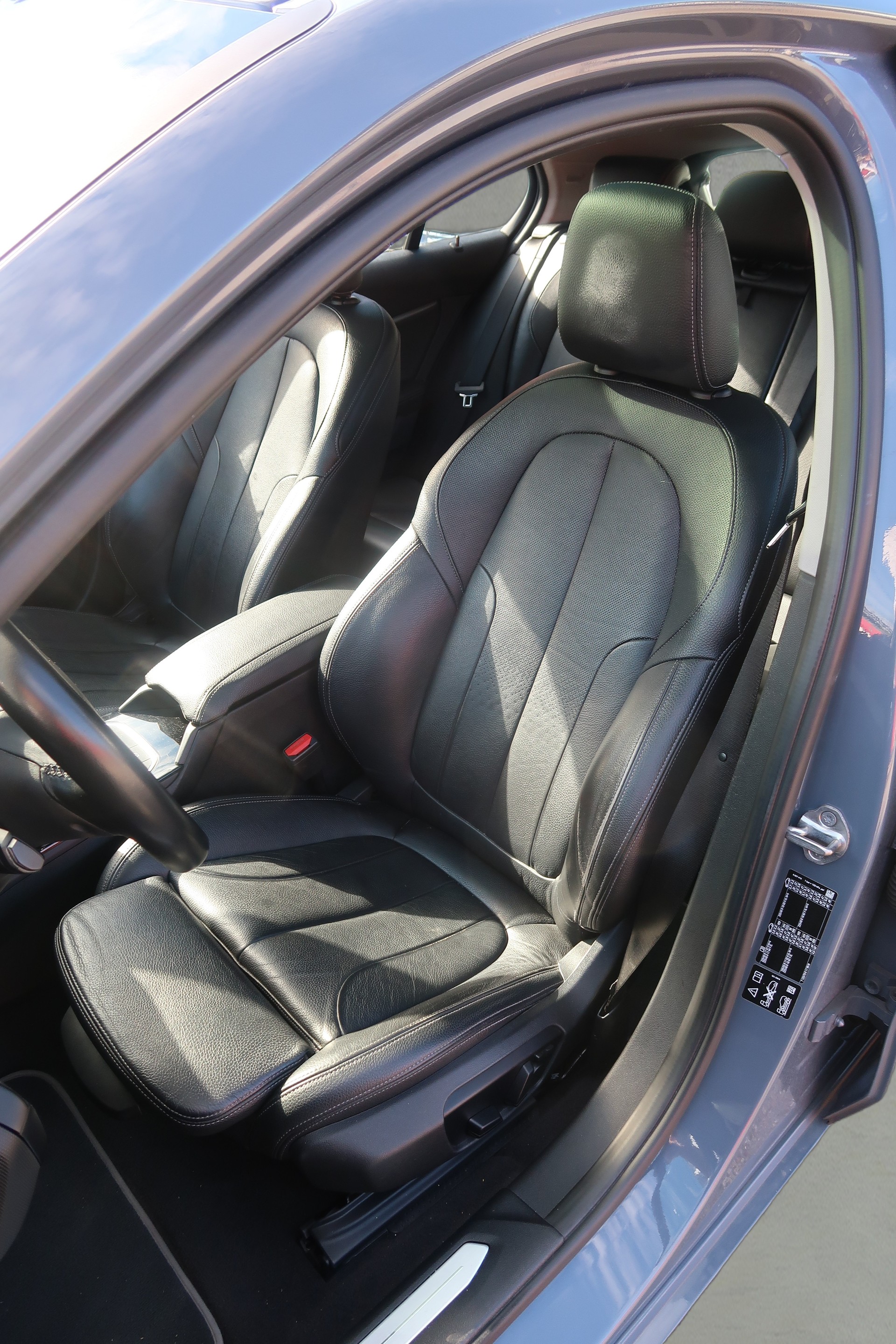 BMW 120d xDrive Steptronic Sport Line-image-12