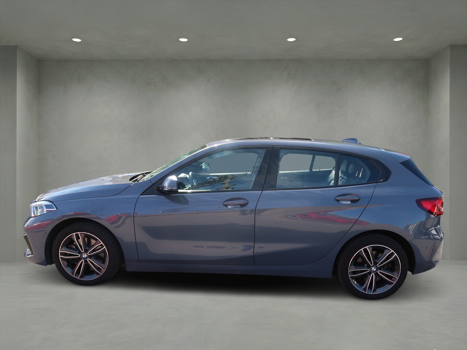 BMW 120d xDrive Steptronic Sport Line-image-1