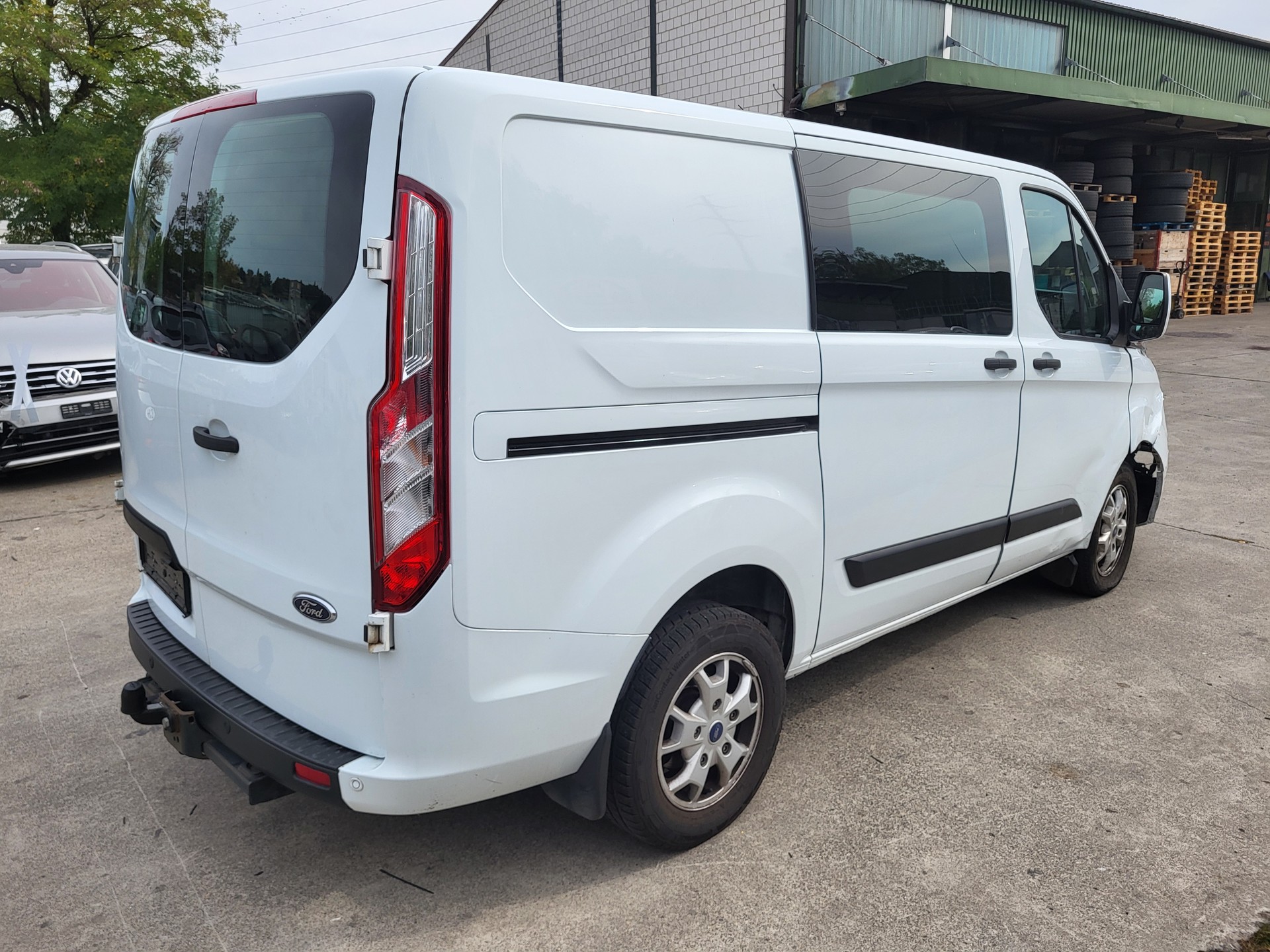 FORD Transit Custom Van 280 L1H1Trend-image-8