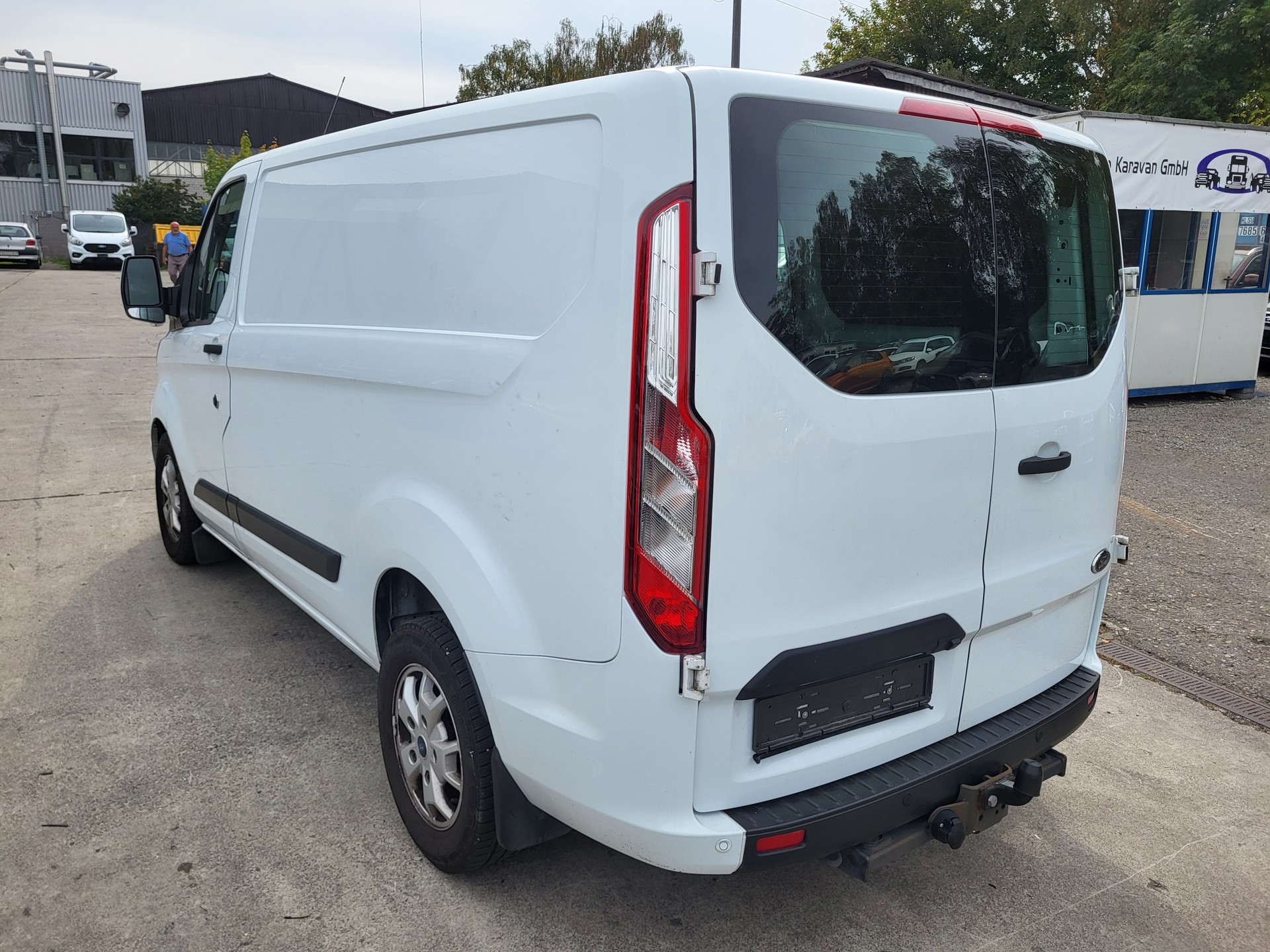 FORD Transit Custom Van 280 L1H1Trend-image-12