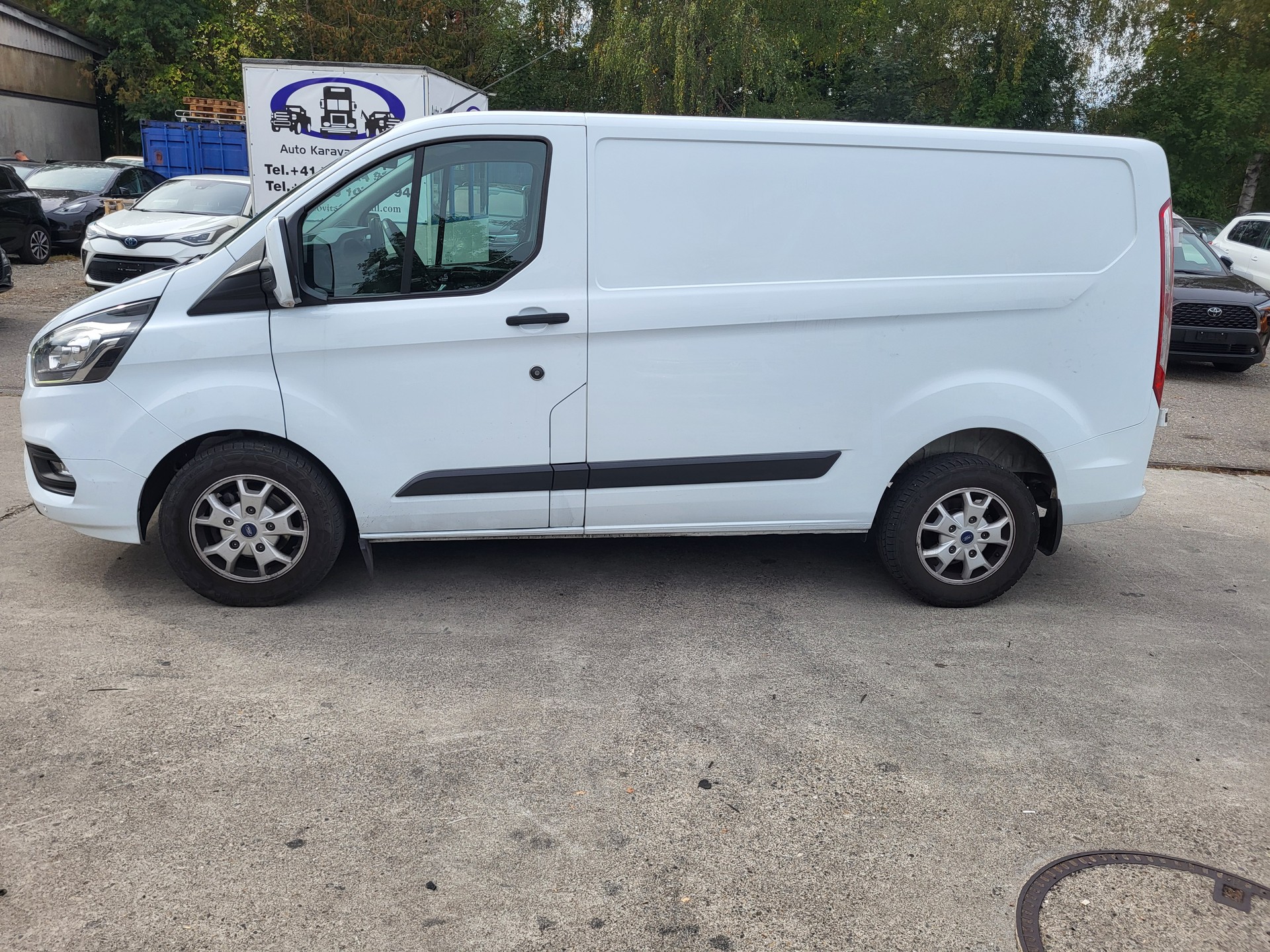 FORD Transit Custom Van 280 L1H1Trend-image-4
