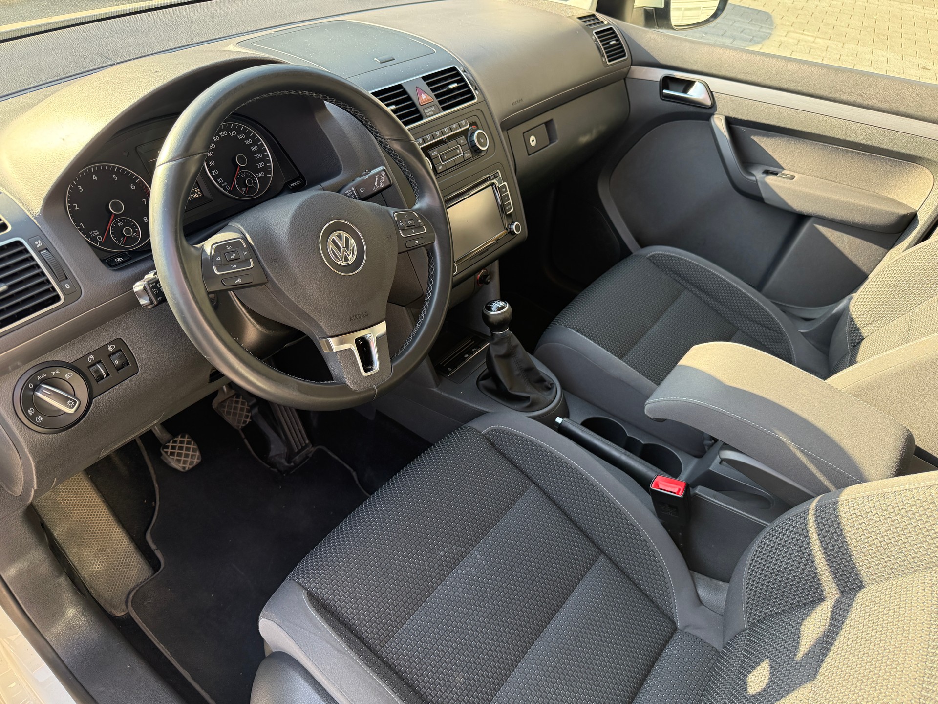 VW Touran 1.4 TSI Comfortline-image-11