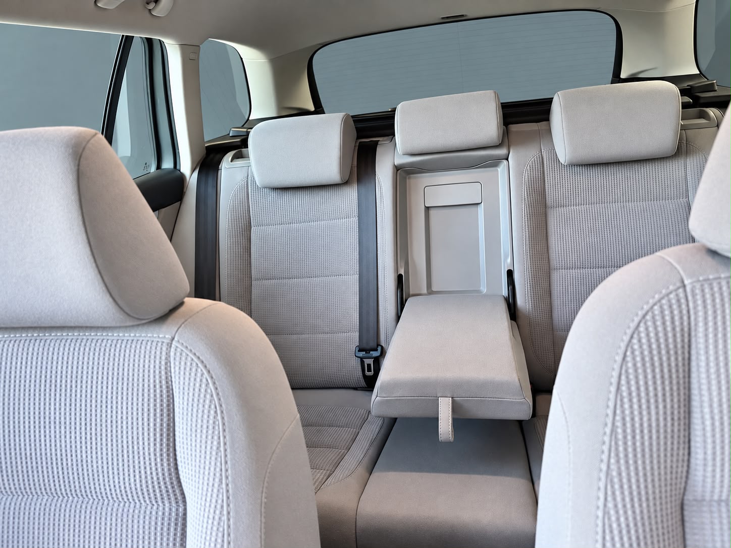 VW Golf Variant 1.4 TSI Comfortline DSG-image-18