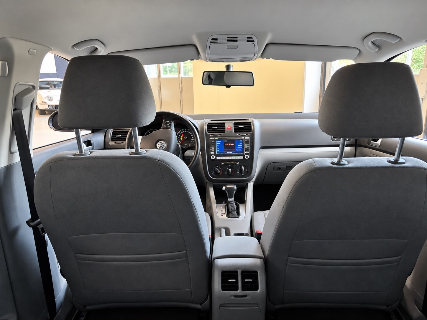 VW Golf Variant 1.4 TSI Comfortline DSG-image-11