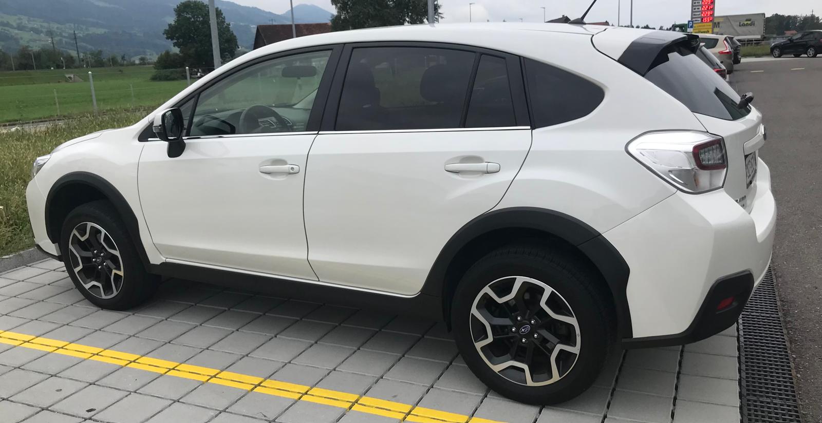 SUBARU 1.6i Swiss Two-image-0