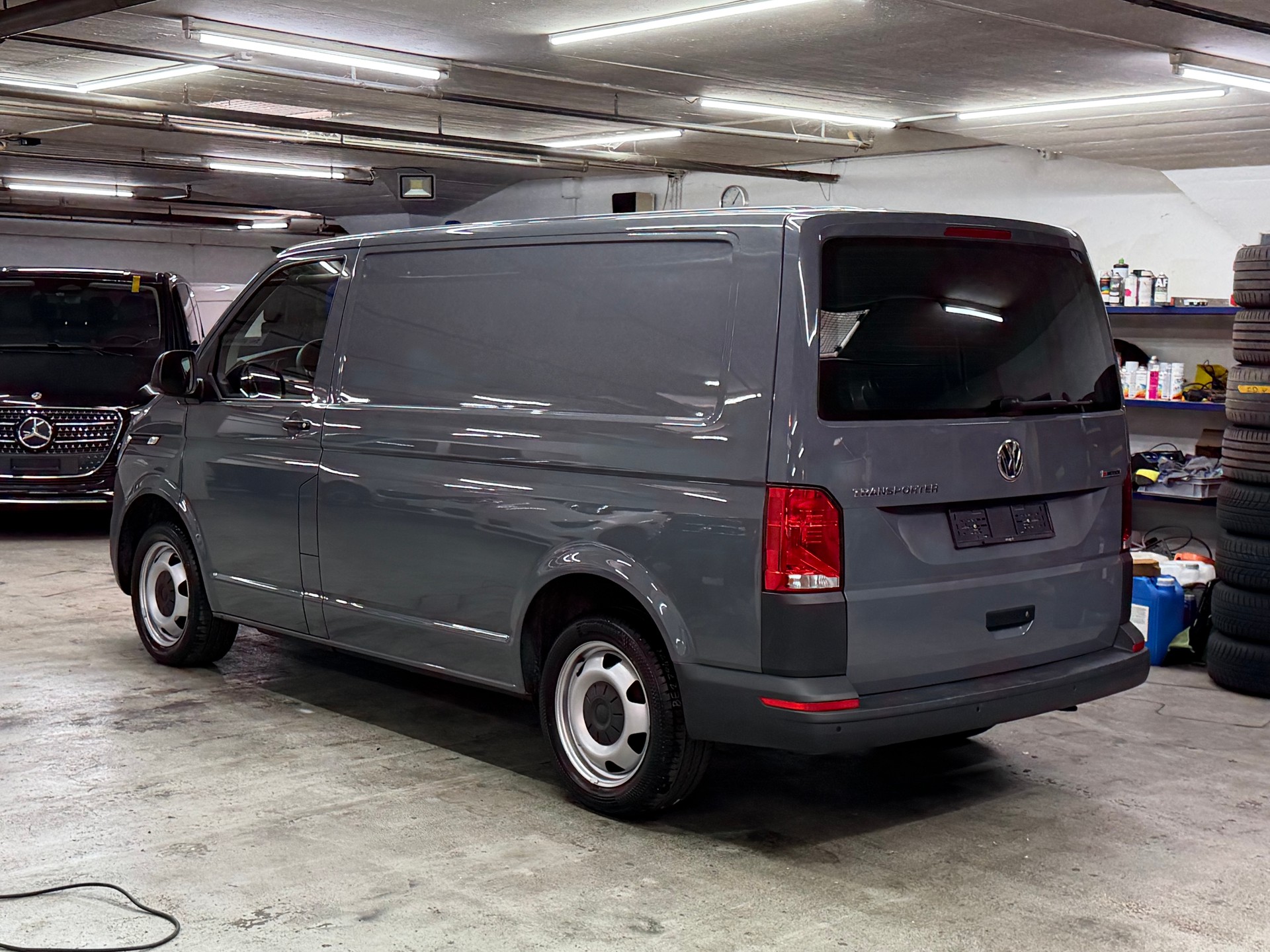 VW T6.1 2.0 Bi-TDI 4Motion DSG-image-3