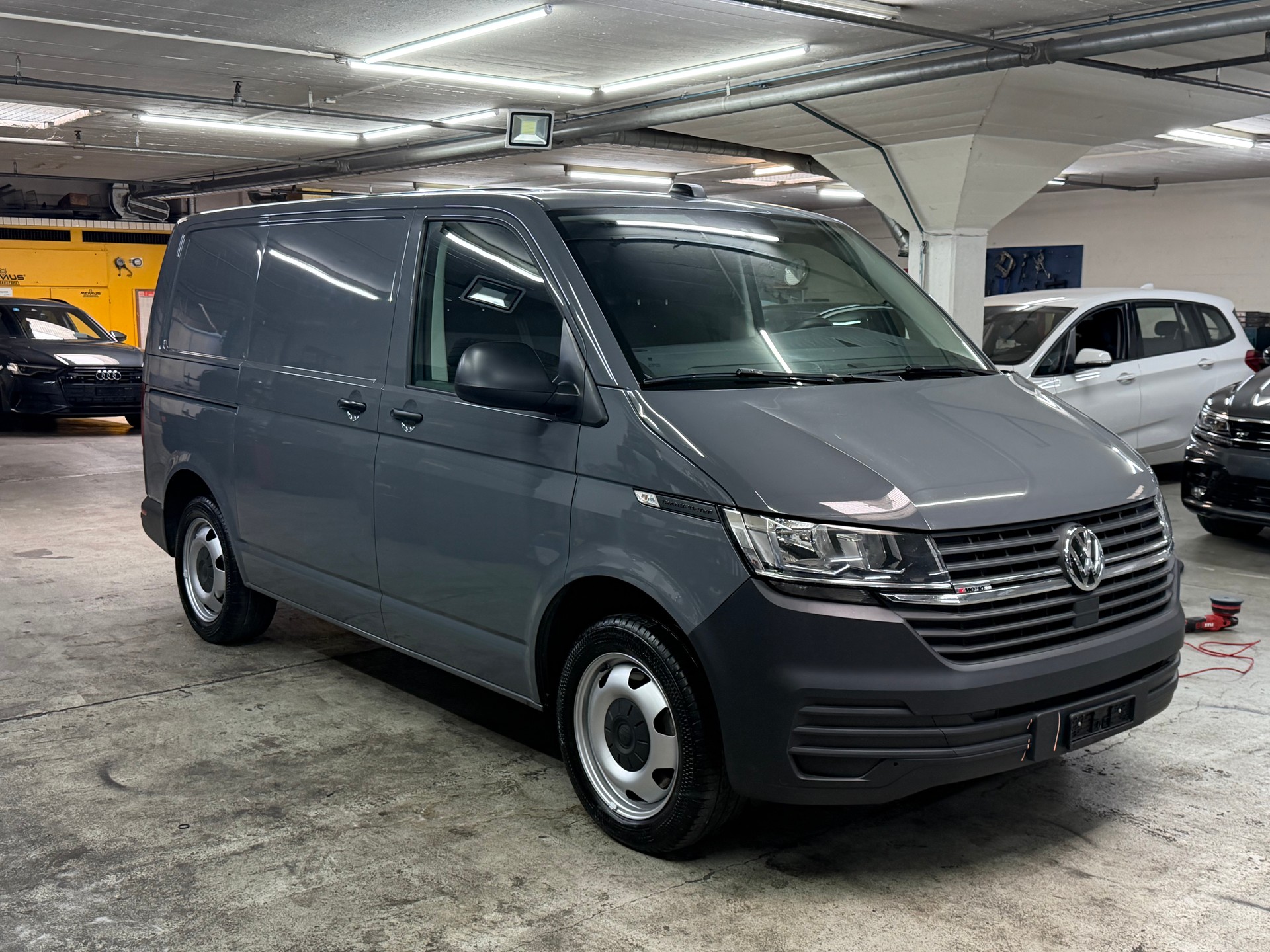 VW T6.1 2.0 Bi-TDI 4Motion DSG-image-5
