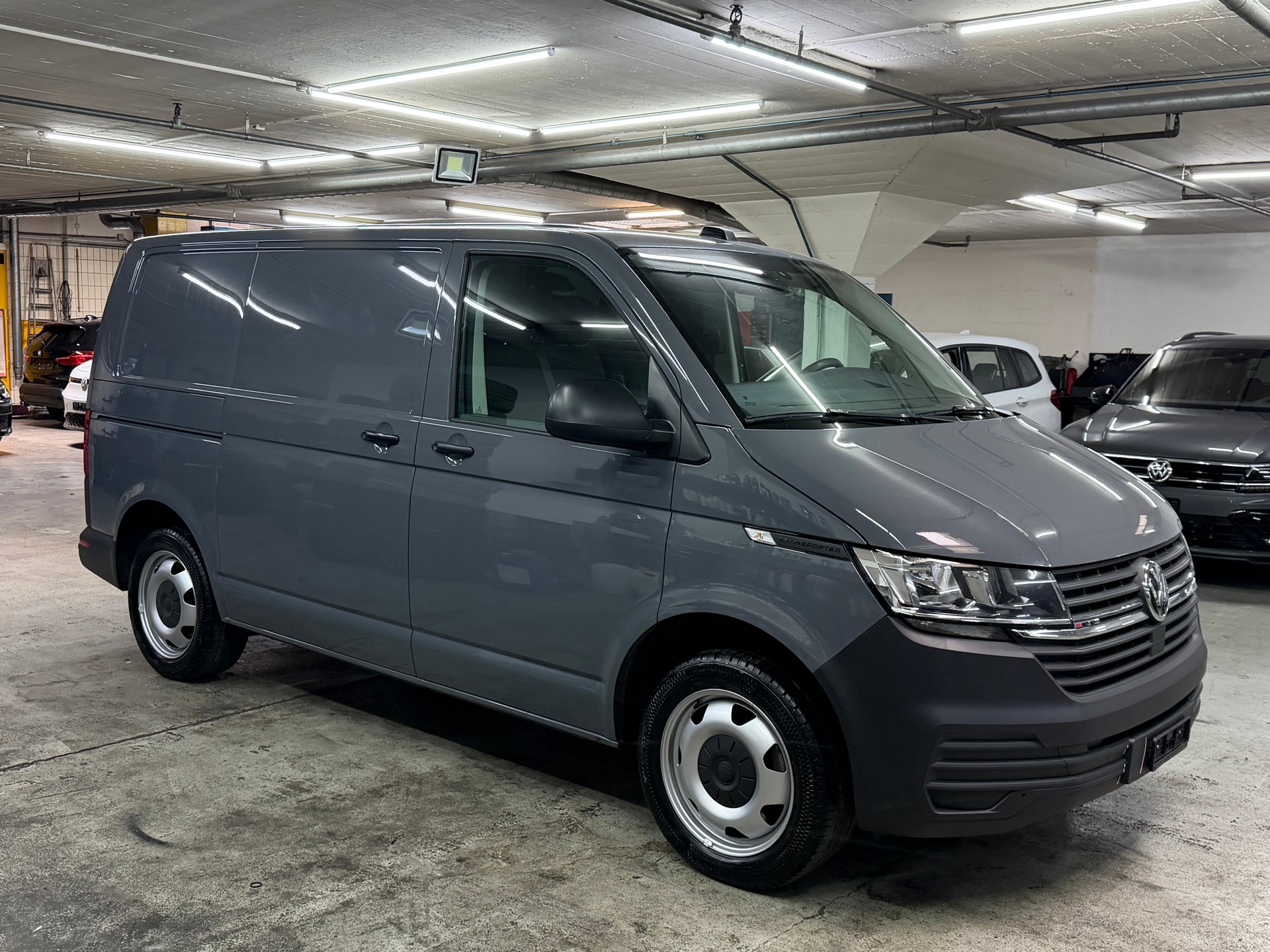 VW T6.1 2.0 Bi-TDI 4Motion DSG-image-0