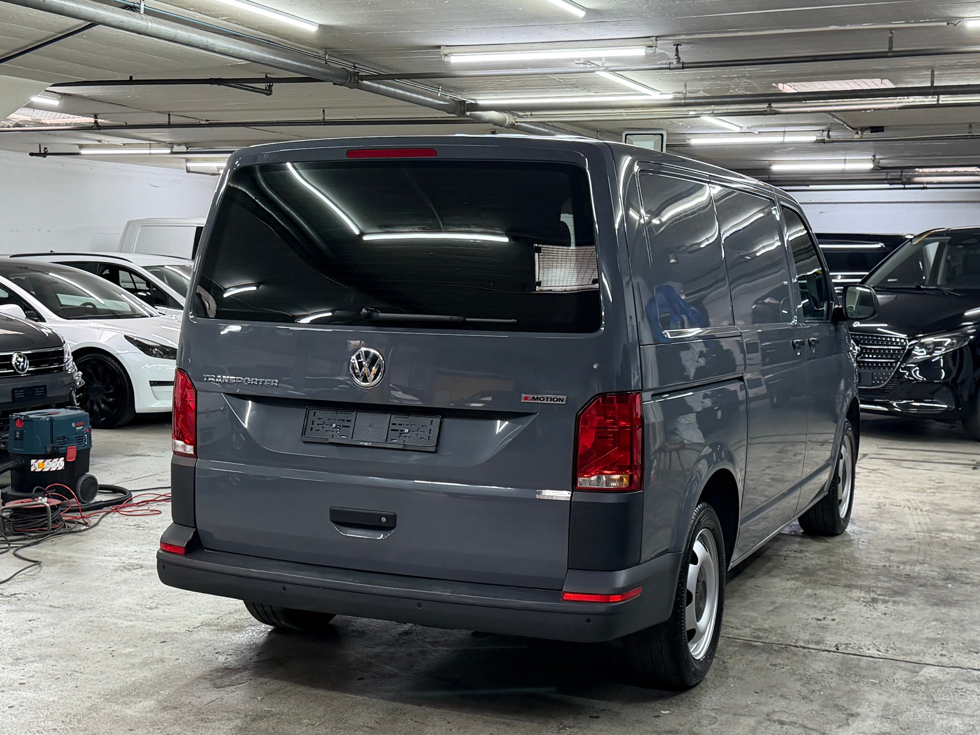 VW T6.1 2.0 Bi-TDI 4Motion DSG-image-2