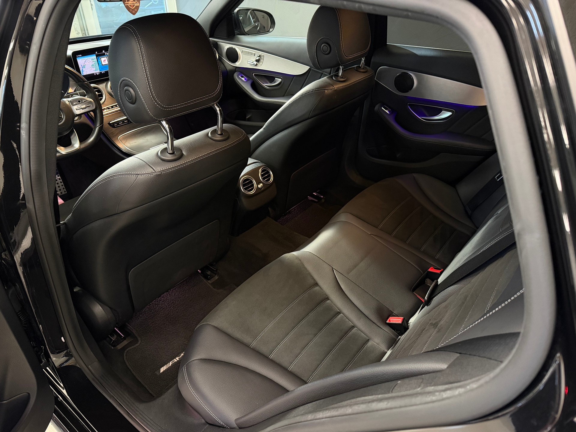 MERCEDES-BENZ C 200 Swiss Star AMG Line 4M 9G-Tronic-image-14