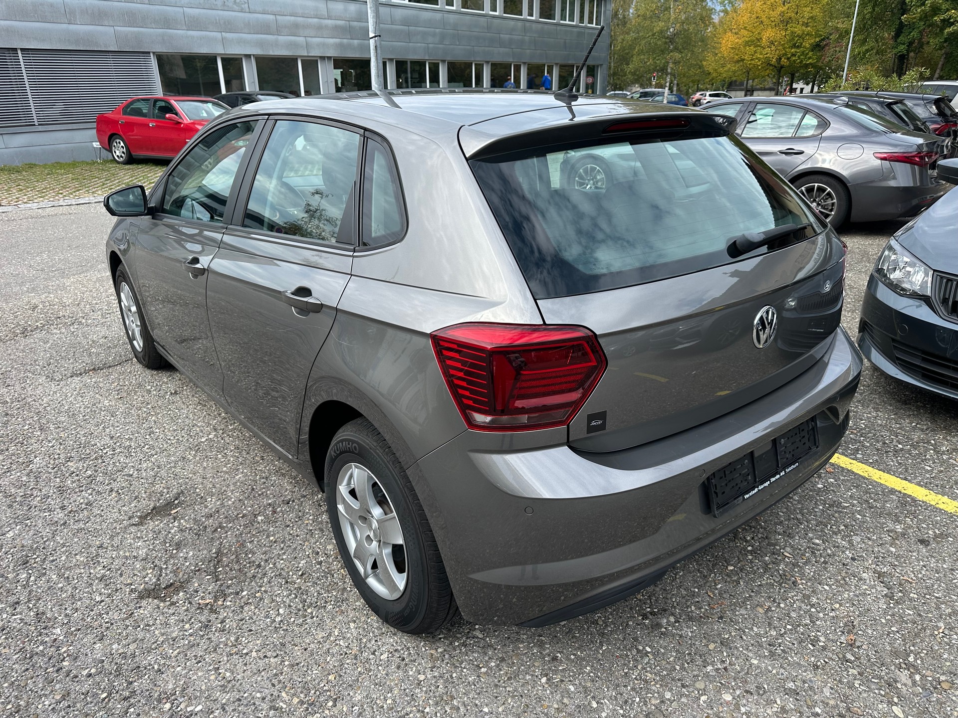 VW Polo 1.0 BMT Trendline-image-5