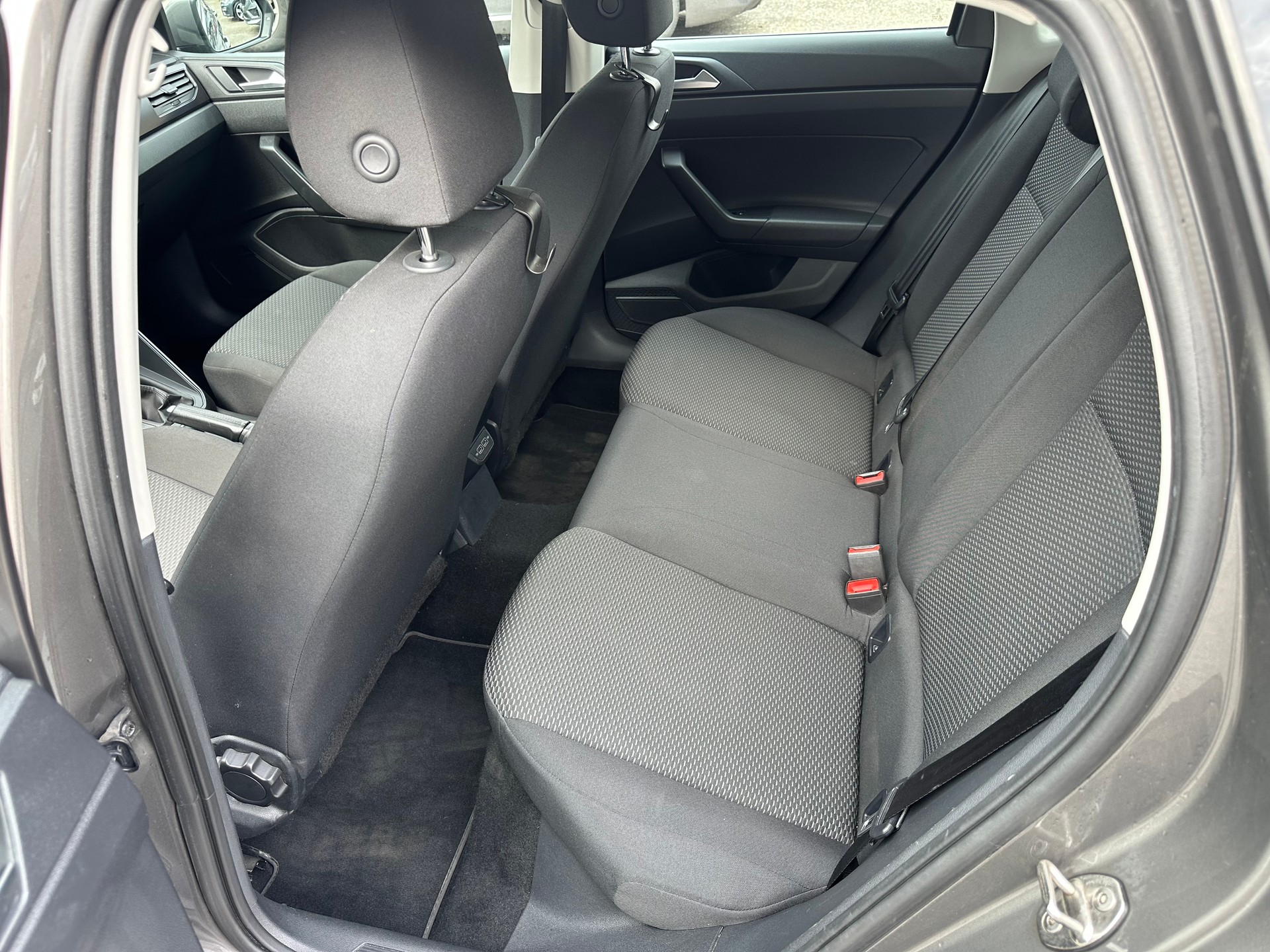 VW Polo 1.0 BMT Trendline-image-12