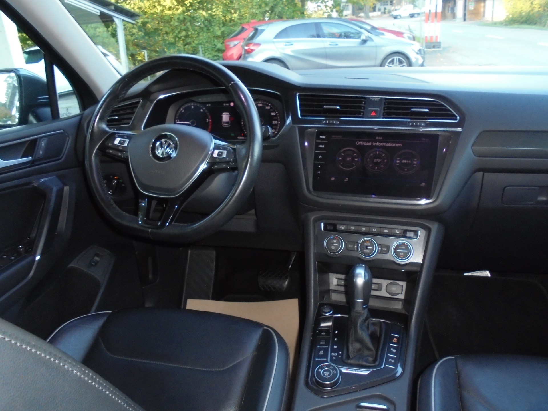 VW Tiguan Allspace 2.0 TDI SCR Highline 4Motion DSG-image-5
