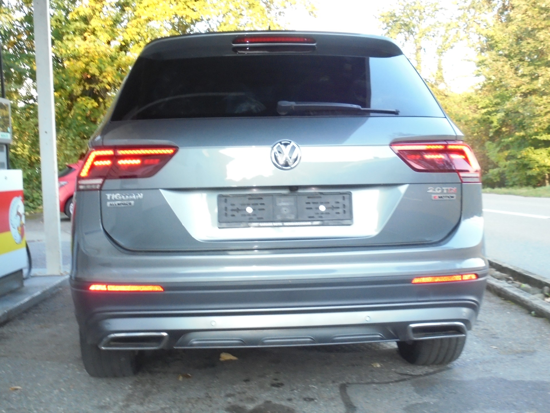 VW Tiguan Allspace 2.0 TDI SCR Highline 4Motion DSG-image-3