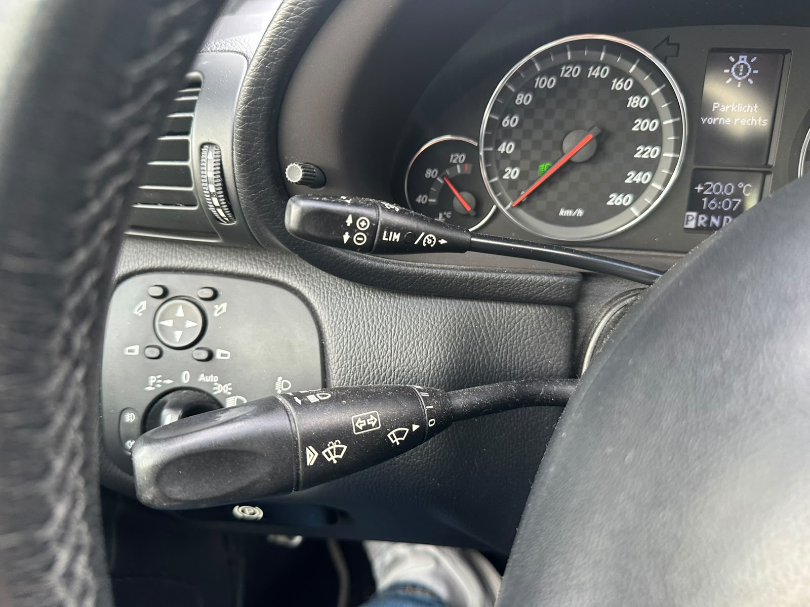 MERCEDES-BENZ CLC 200 Kompressor Automatic-image-18