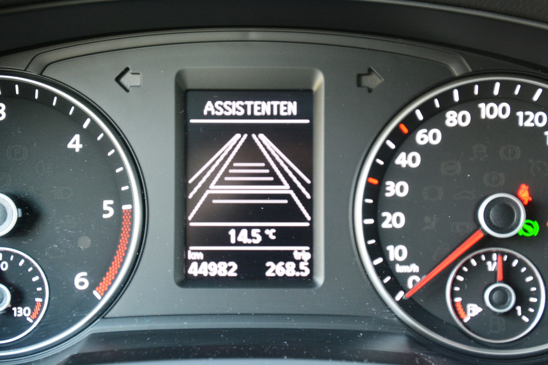 VW Sharan 2.0 TDI BMT Allstar 4Motion DSG-image-10