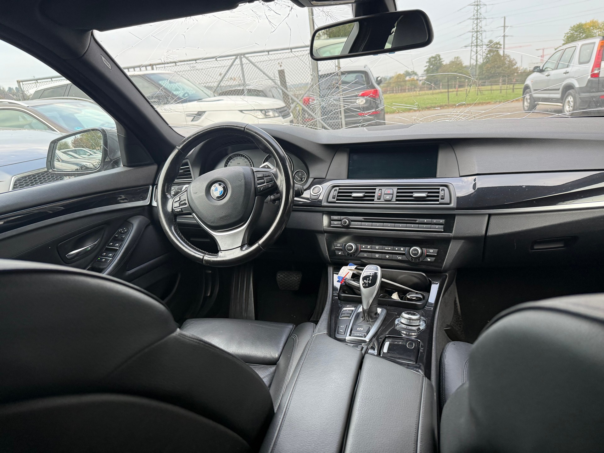 BMW 523i Touring Steptronic-image-10