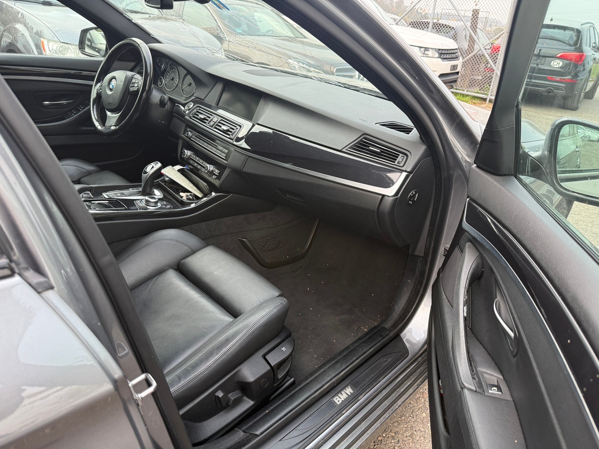 BMW 523i Touring Steptronic-image-9