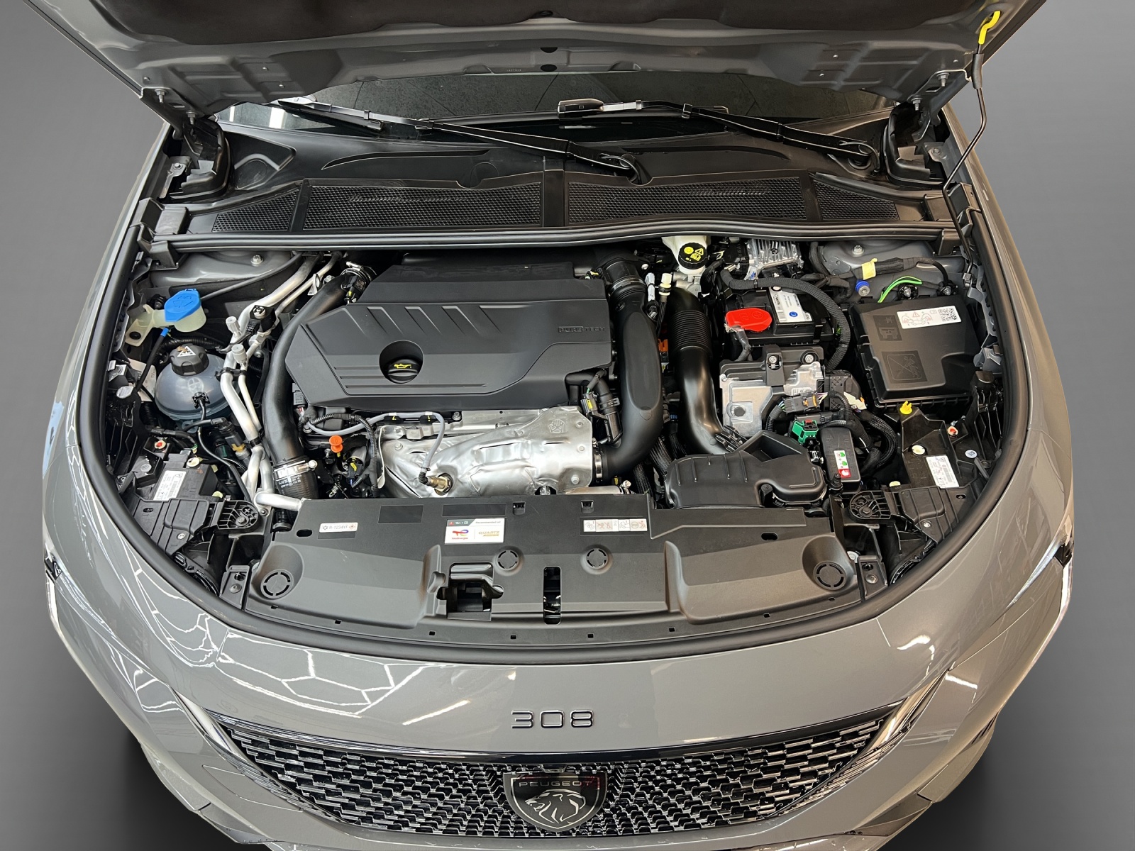 PEUGEOT 308 SW 1.6 PHEV 225 GT-image-8