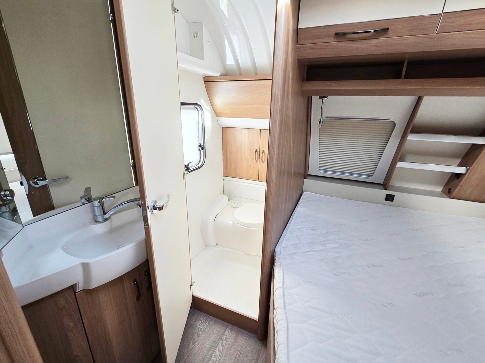 HOBBY DE LUXE 540 KMFE-image-12