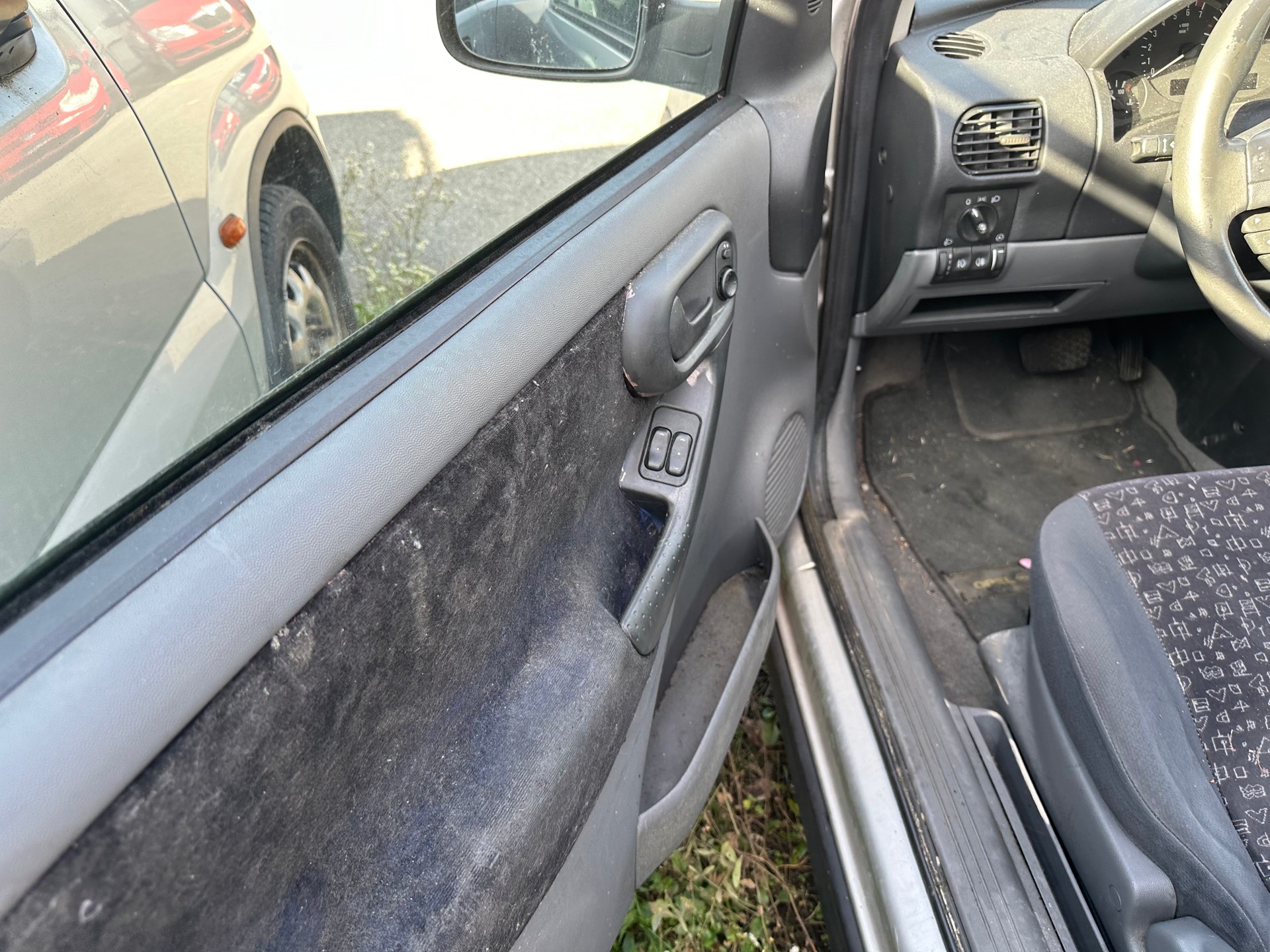 OPEL CORSA-image-3
