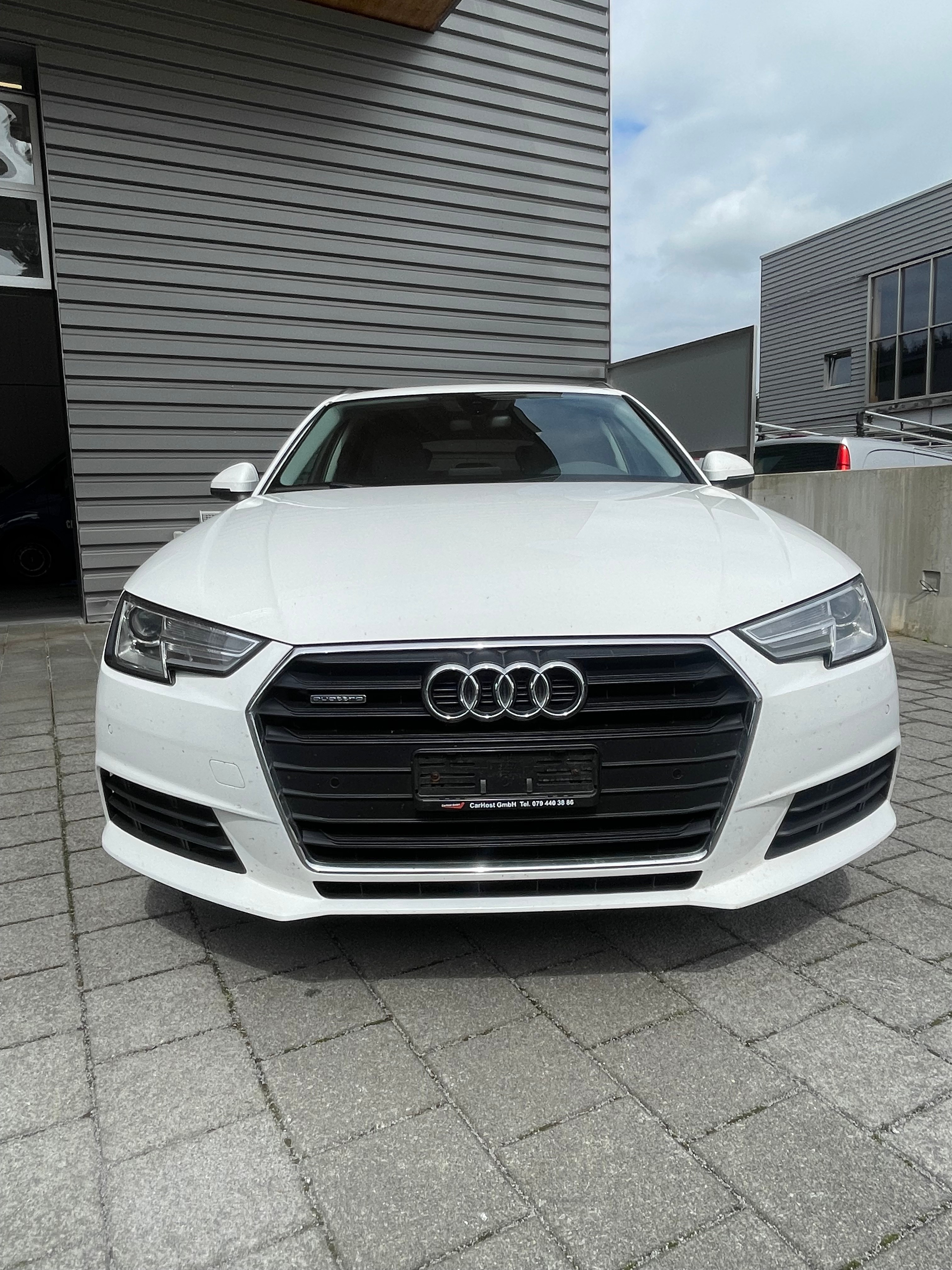 Car photo