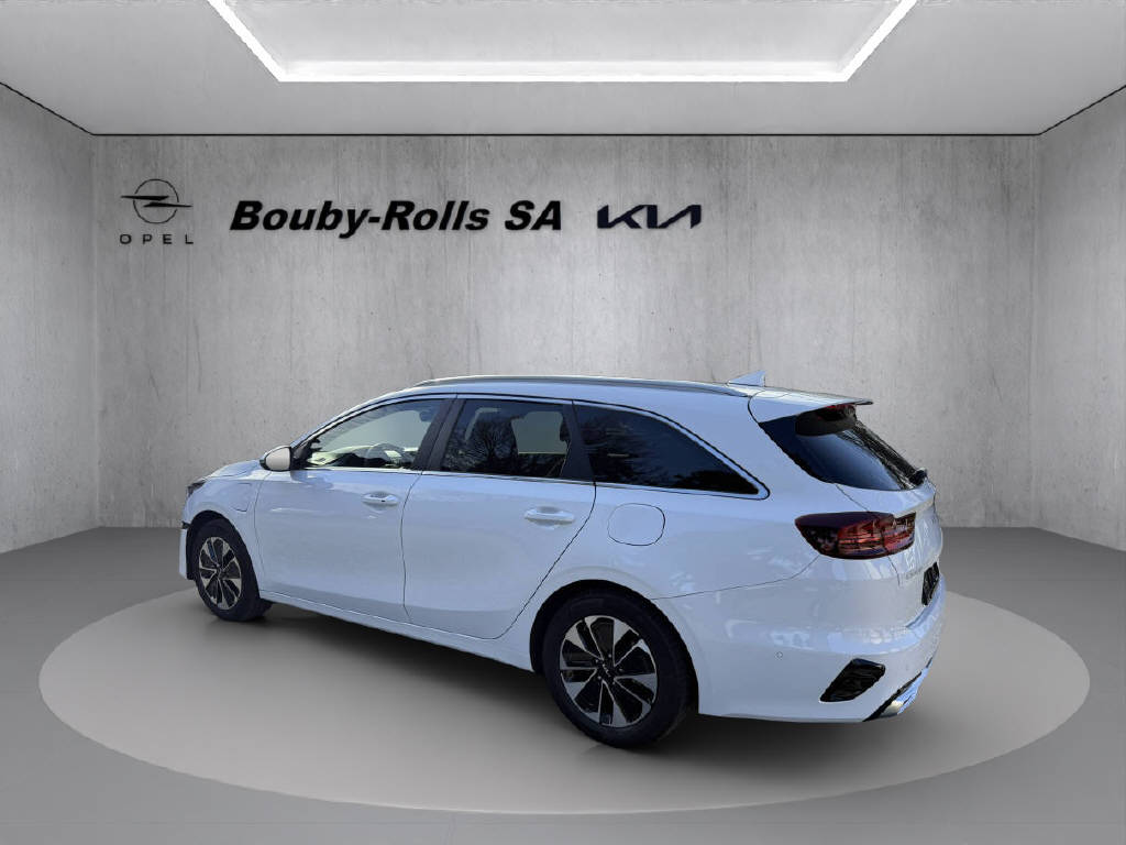 KIA Ceed SW 1.6 GDi Plug-in Hybrid Style-image-3