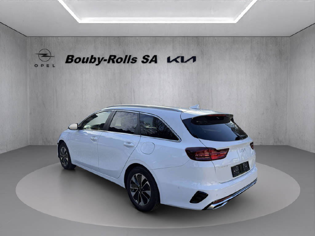 KIA Ceed SW 1.6 GDi Plug-in Hybrid Style-image-5