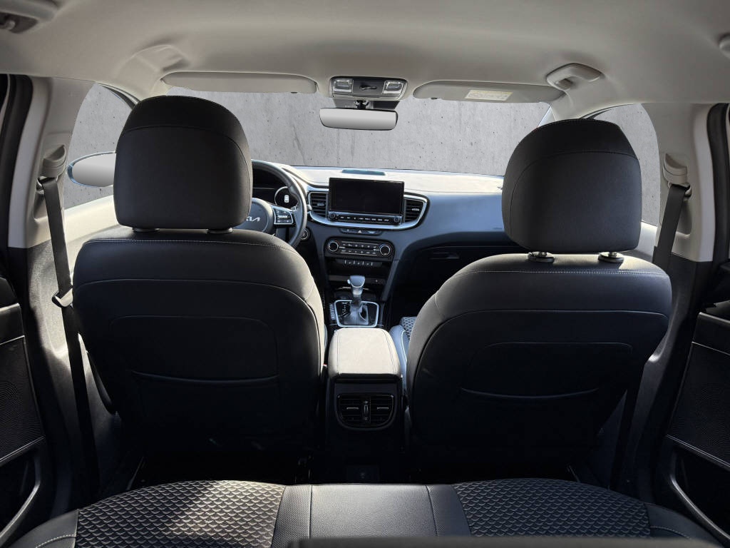 KIA Ceed SW 1.6 GDi Plug-in Hybrid Style-image-12