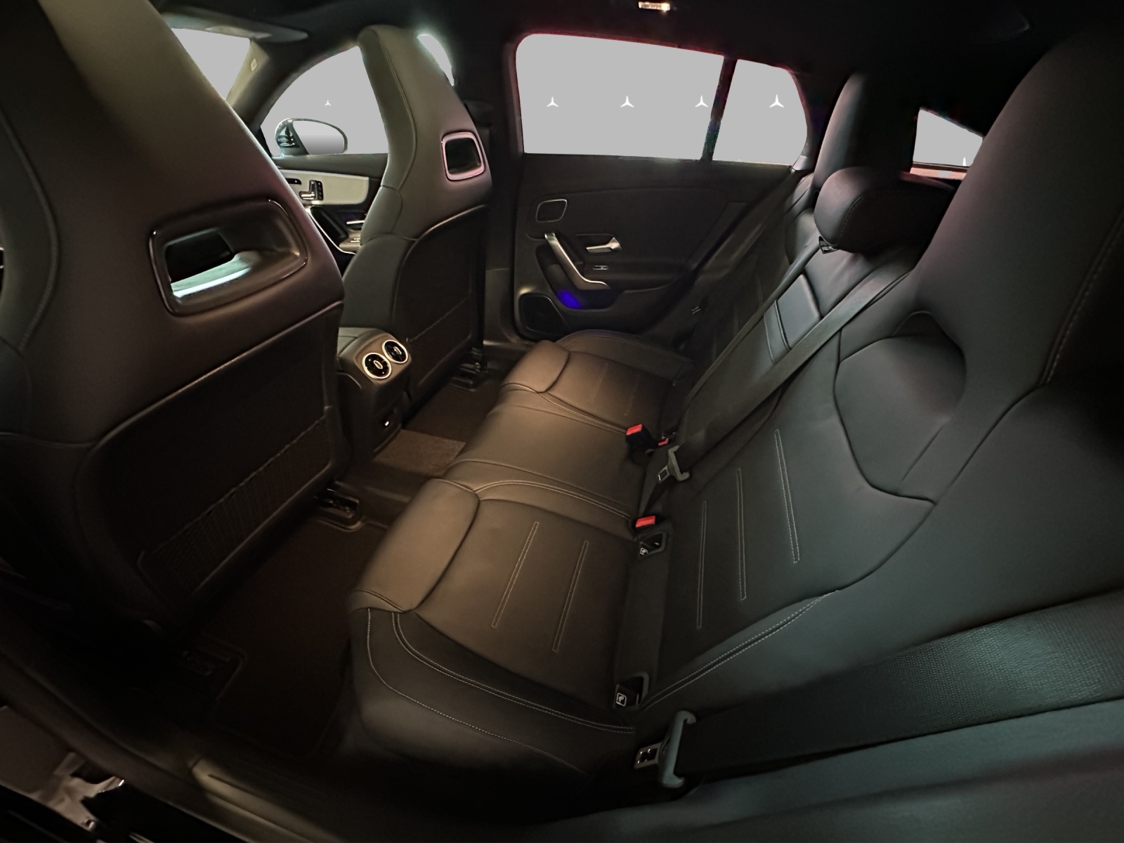 MERCEDES-BENZ CLA Shooting Brake 250 4Matic 8G-DCT-image-10