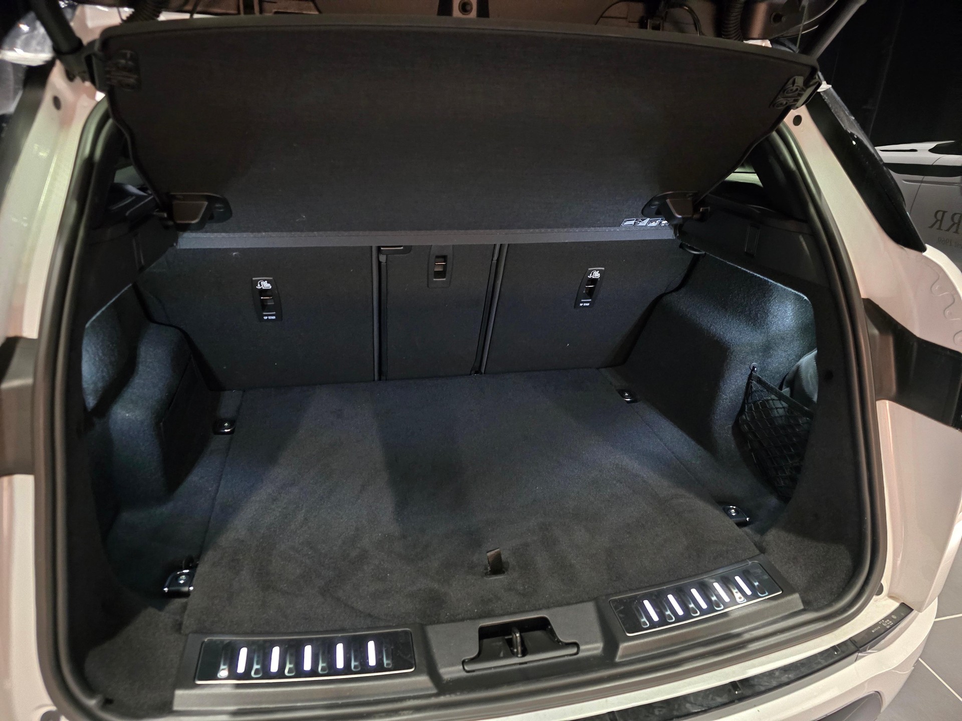 LAND ROVER Range Rover Evoque 2.0 D 200 Autobiography-image-3