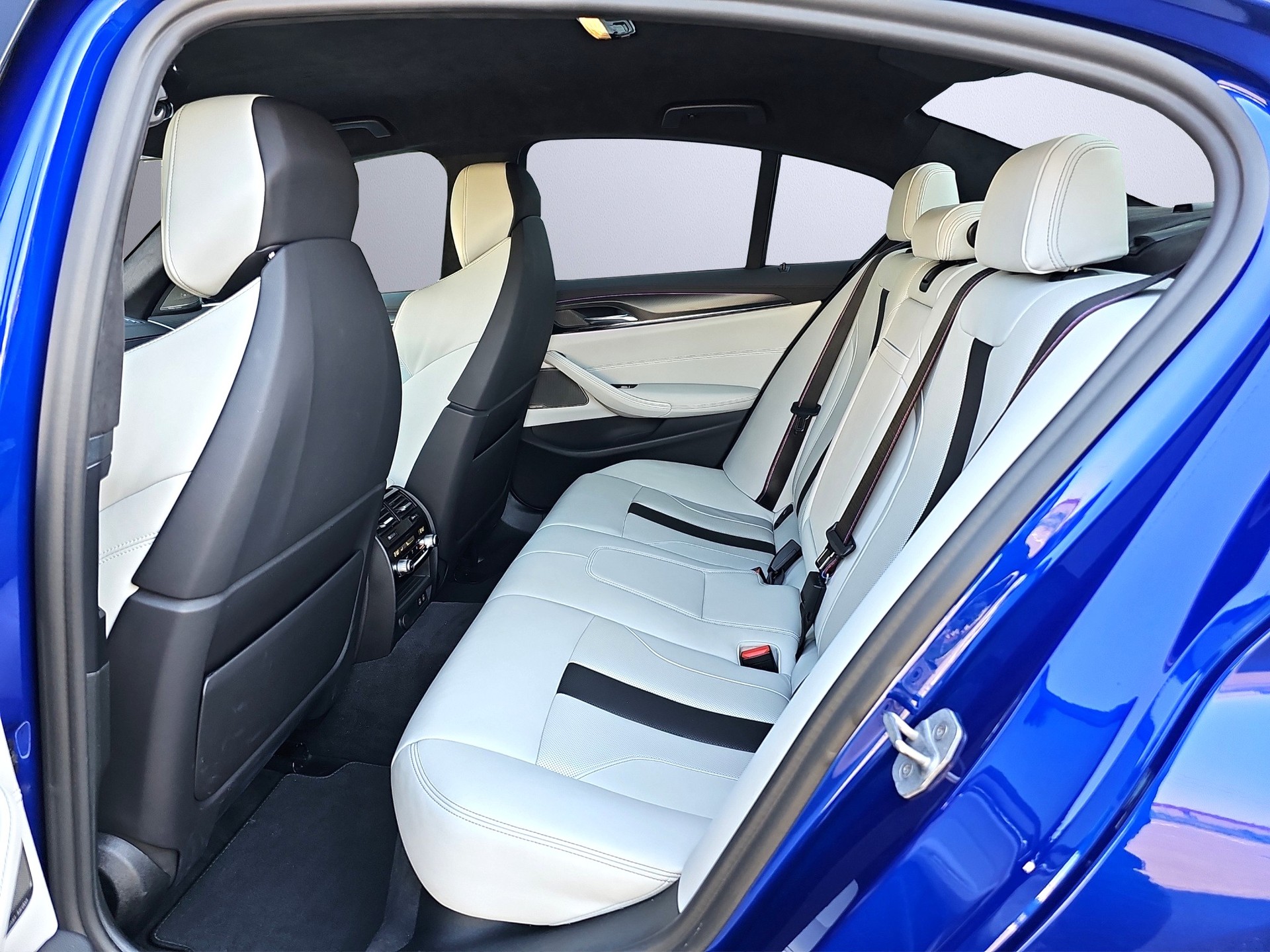 BMW M5 xDrive Competition Drivelogic-image-7