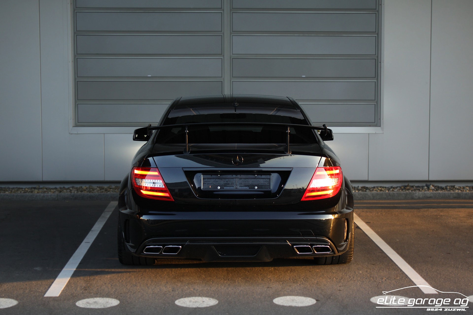 MERCEDES-BENZ C 63 Coupé AMG Black Series ALL BLACK-image-3