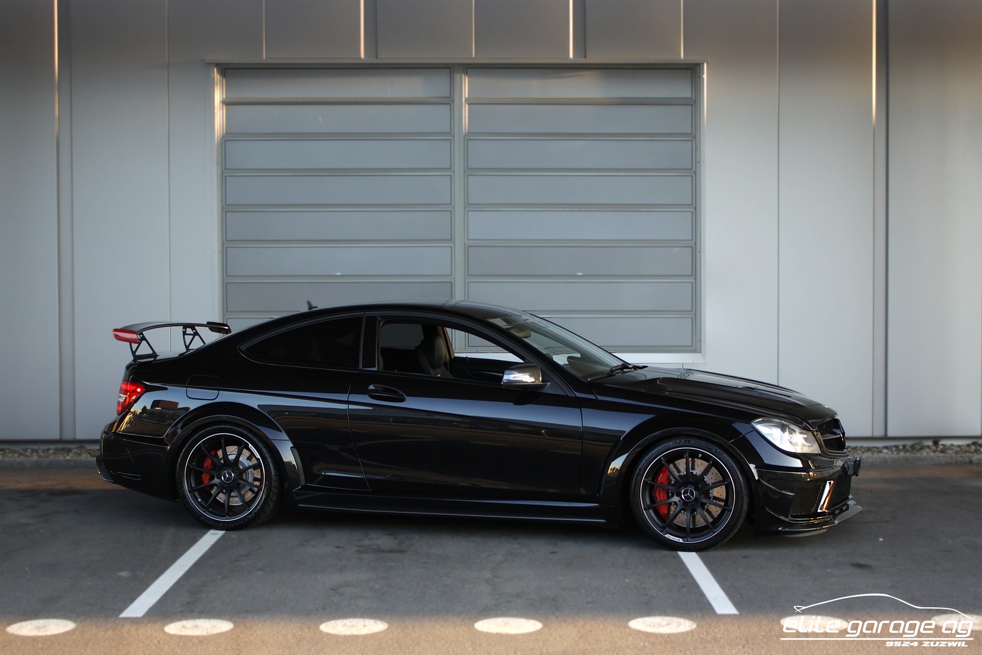 MERCEDES-BENZ C 63 Coupé AMG Black Series ALL BLACK-image-6