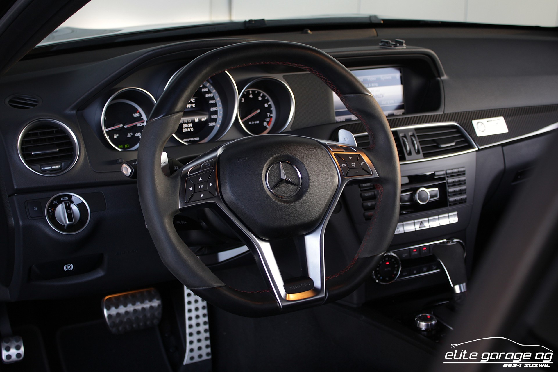 MERCEDES-BENZ C 63 Coupé AMG Black Series ALL BLACK-image-14