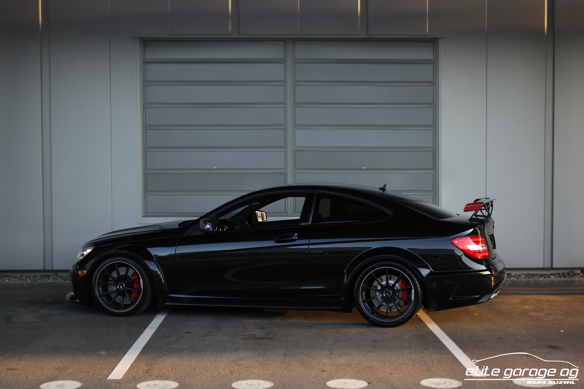MERCEDES-BENZ C 63 Coupé AMG Black Series ALL BLACK-image-2
