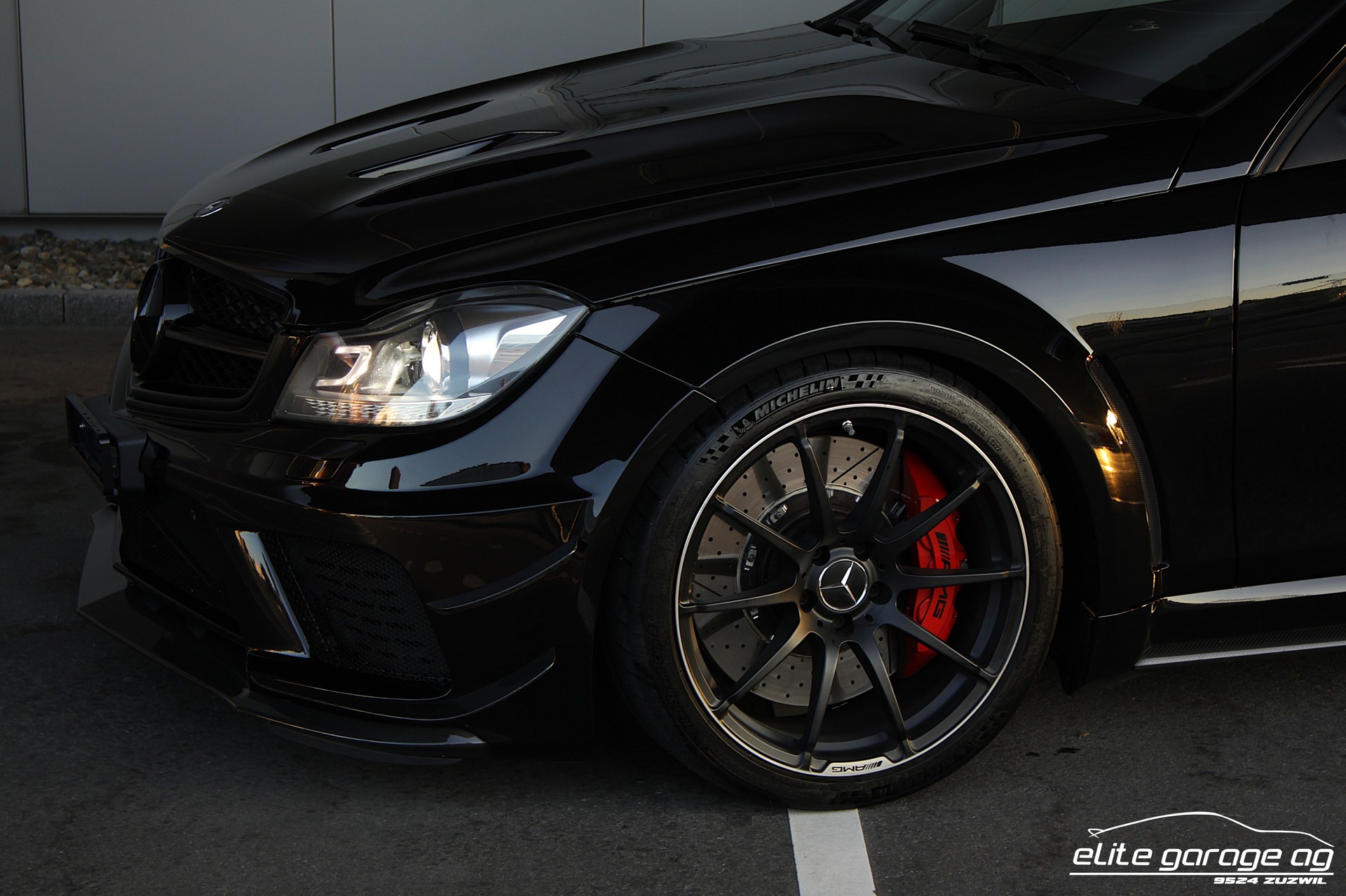 MERCEDES-BENZ C 63 Coupé AMG Black Series ALL BLACK-image-12
